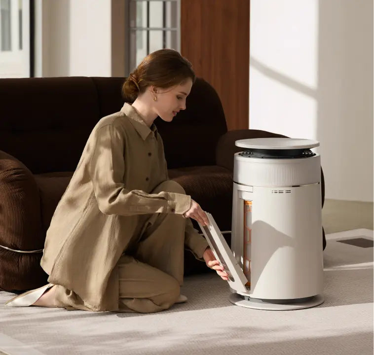 Take Out the Hair Collection Bin